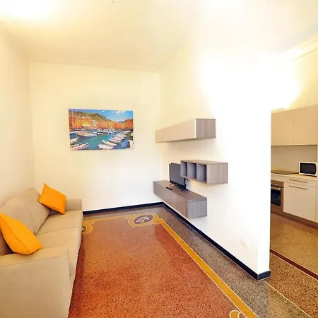 Apartment 1906